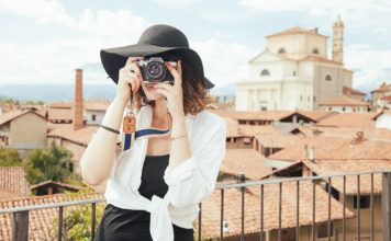 5 Best Mirrorless Cameras Under $500 Best mirrorless camera under 500 dollars