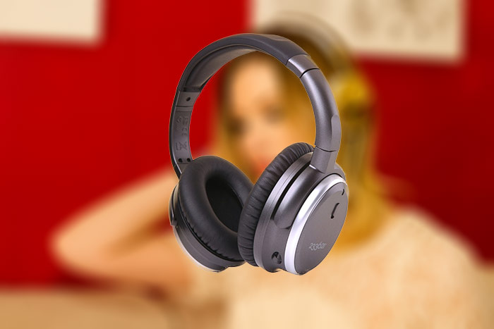 Best noise canceling headphone with microphone
